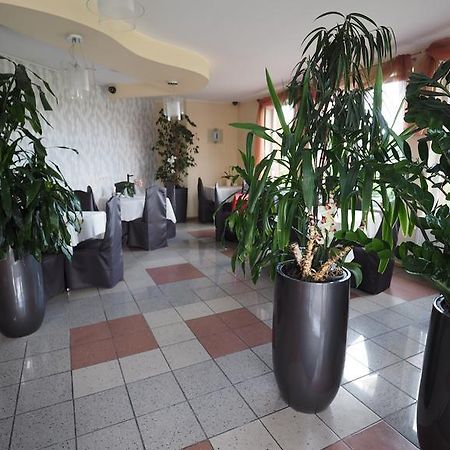 Karat Bed and Breakfast Malbork Buitenkant foto