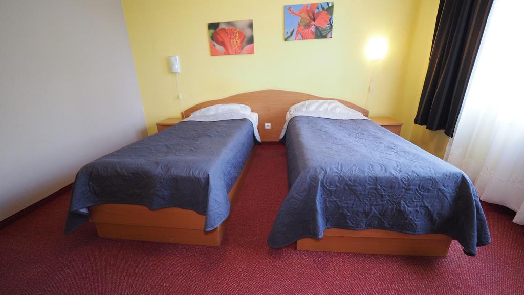 Karat Bed and Breakfast Malbork Buitenkant foto