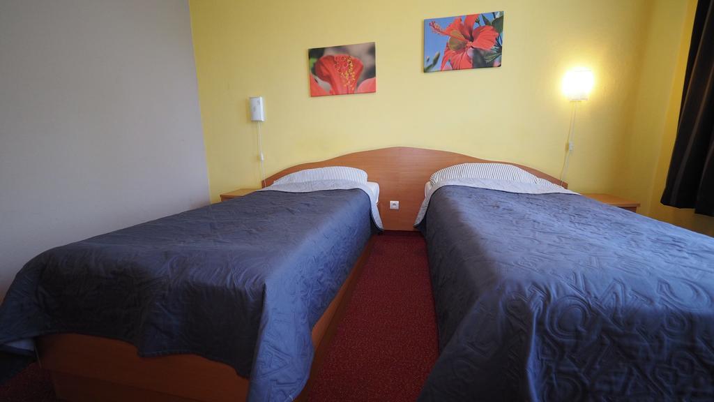 Karat Bed and Breakfast Malbork Buitenkant foto