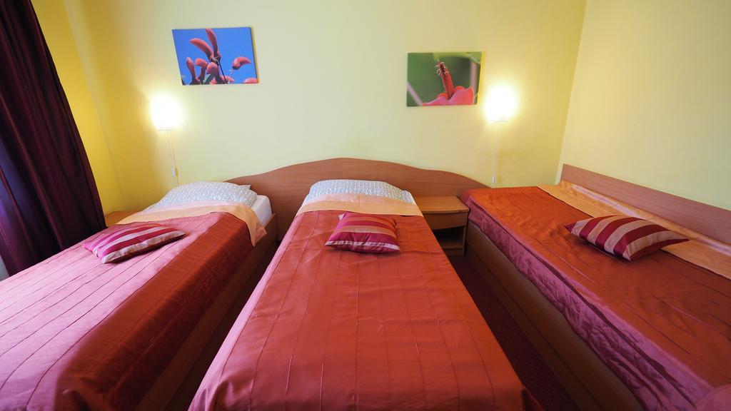 Karat Bed and Breakfast Malbork Buitenkant foto